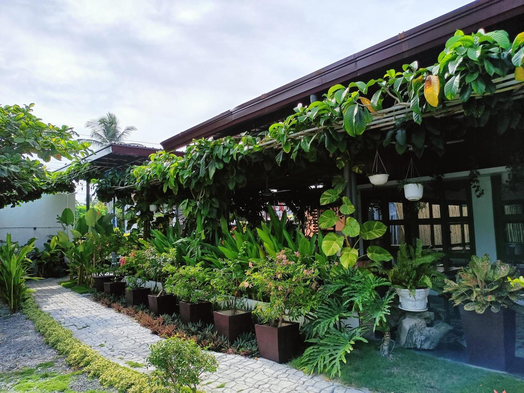Отель Vivo Siargao Генерал-Луна Экстерьер фото
